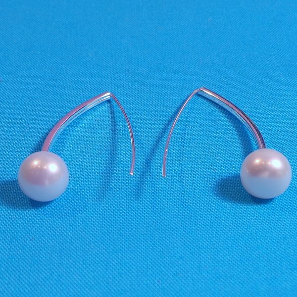 Long Drop Pearl Earings 2